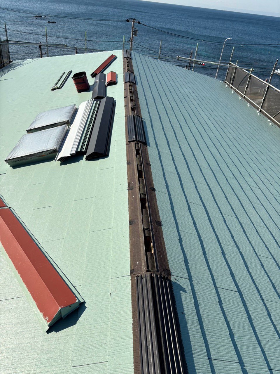 横須賀市　棟板金交換